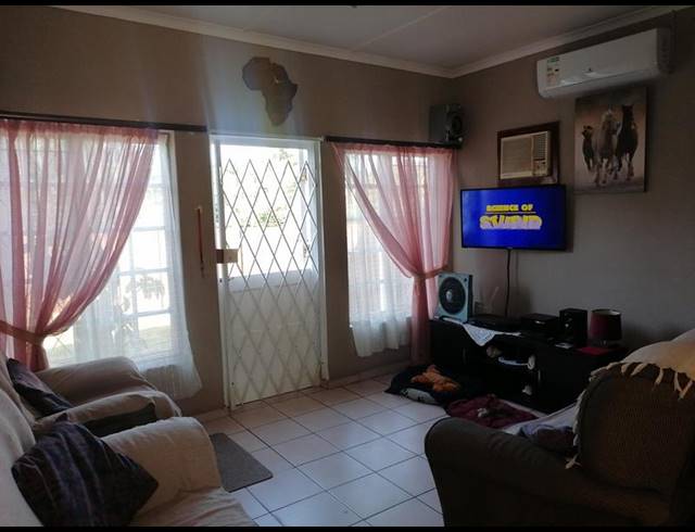 3 BEDROOM TOWNHOUSE FOR SALE IN BIRDSWOOD